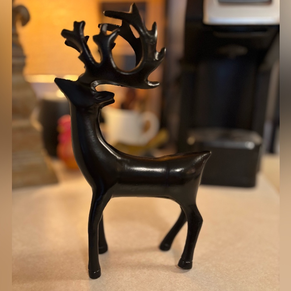 Heavy solid metal Stag for any season